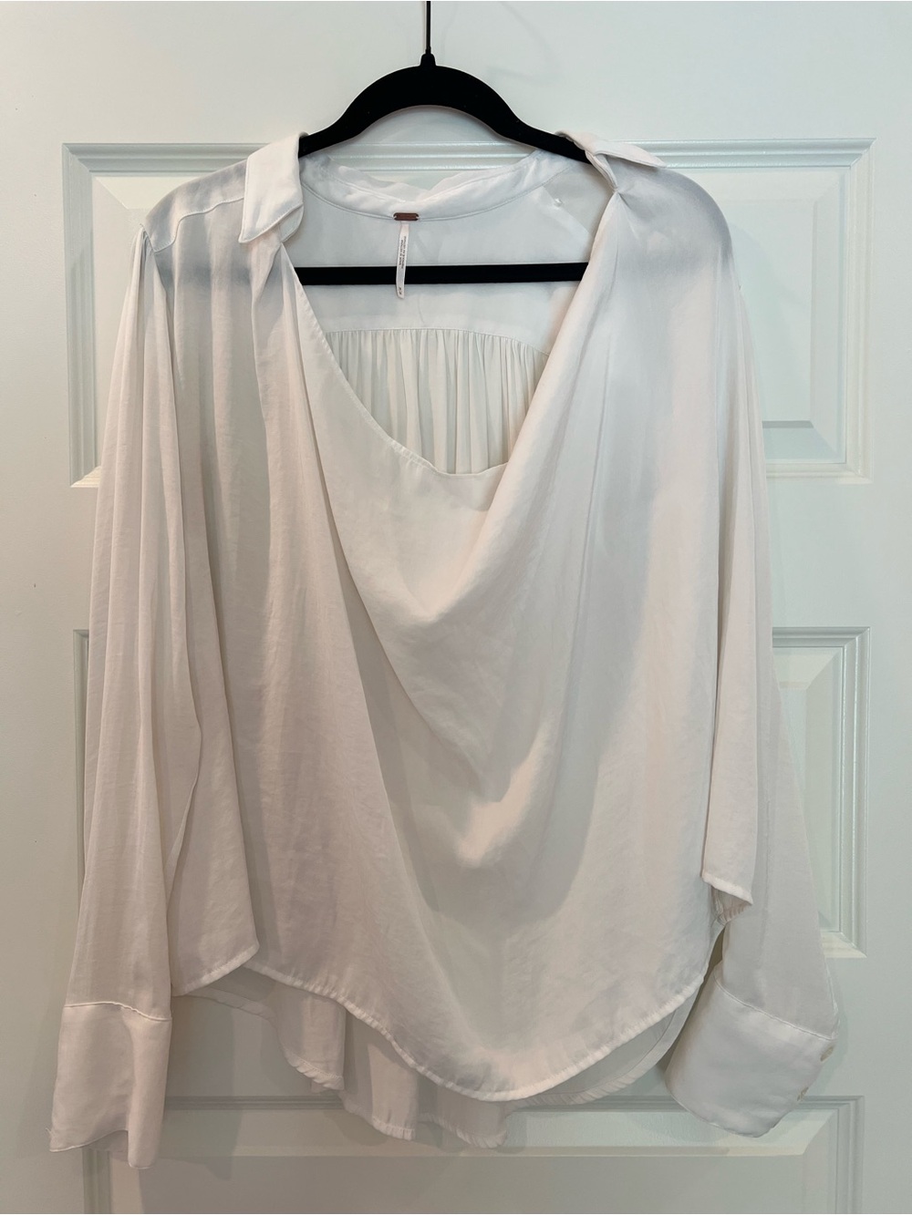Free People Ivory Satin Drape Cowl Neck Blouse Long Sleeve Boho Top Medium - Picture 2 of 11